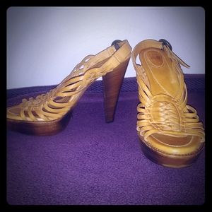 Frye "Joy" huarache heeled sandals - size 10
